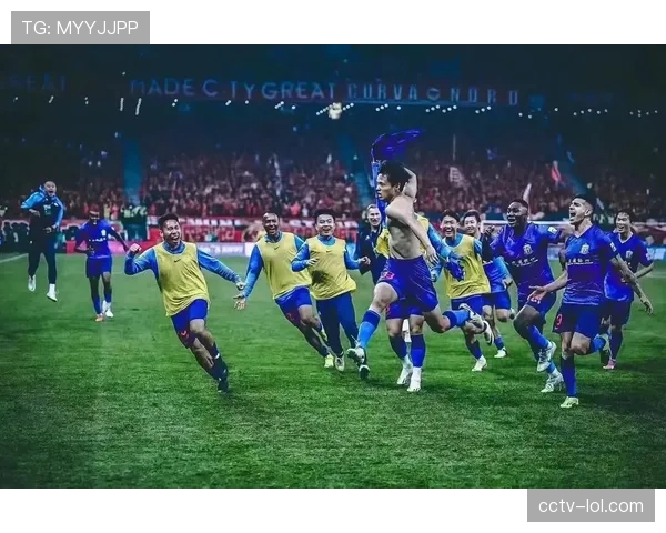 【2026年4月中超联赛射门效率数据观察·赛中·通讯通讯：夜幕下的上海德比，高强度对抗导致双方球员射门动作普遍变形